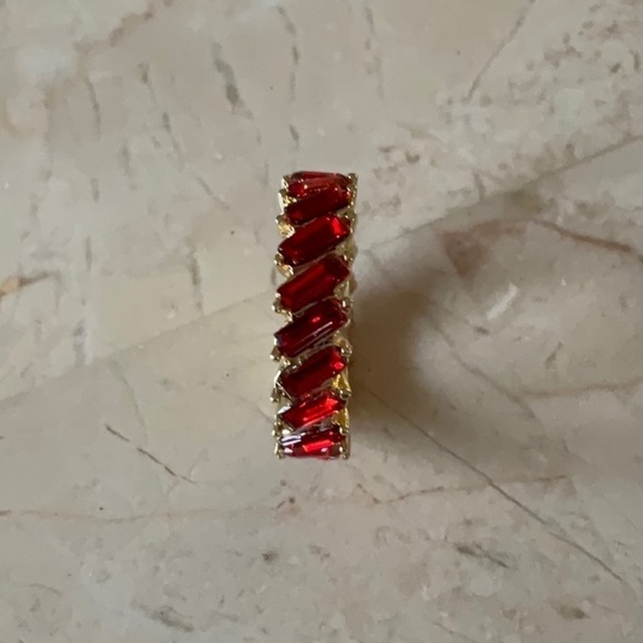 ZIRCONIA INLAID GOLD RING - Picture 7 of 8